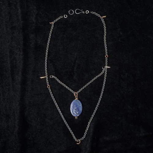 Nancy Chase's Front-Back Necklace - , Contemporary Wire Jewelry, Loops, Wire Loop, Wrapped Wire Loop, Beads, attaching chain links