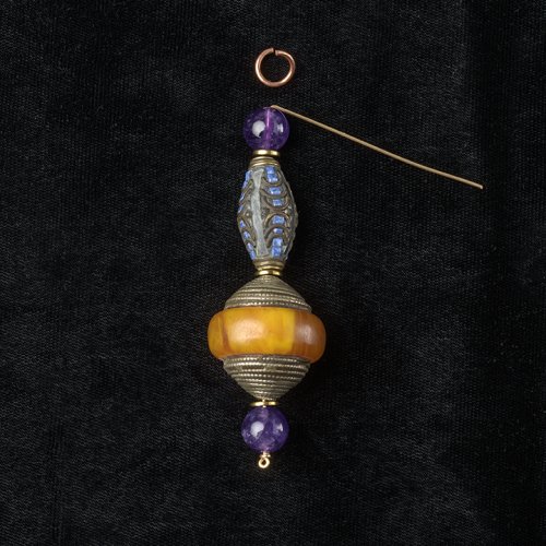 Nancy Chase's Front-Back Necklace - , Contemporary Wire Jewelry, Loops, Wire Loop, Wrapped Wire Loop, Beads,  90 degree angle.