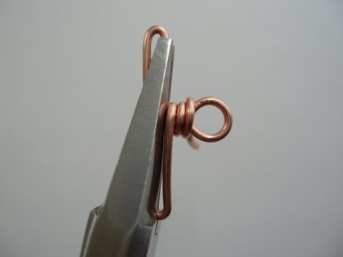 Abby Hook's Coiled T-bar and Toggle Clasp - Form the loop, Findings & Components, Toggles & Clasps, Earwire & Headpin, Coiling, Coiling Wire, Wire Coiling, wrap three times