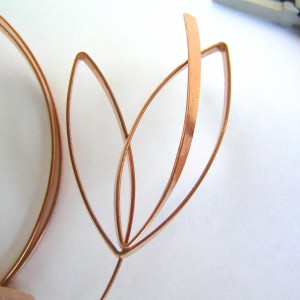Lilian Chen's Sketch Style Wire Leaf - , Wire Jewelry Design, Design, Now you've have your first grouping of leaves.