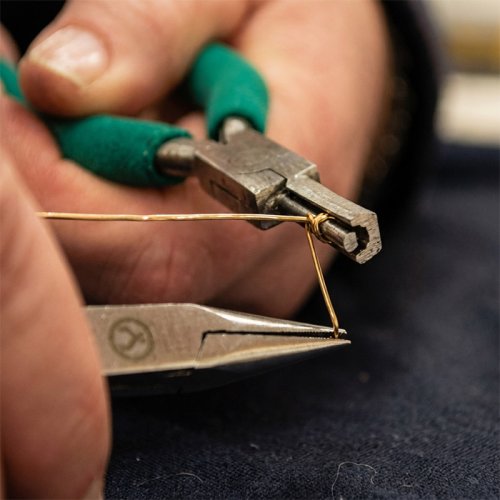 Judy Ellis's Double Wrapped Loop - , Classic Wire Jewelry, Findings, Clasps, Components, Loops, Wire Loop, Wrapped Wire Loop, Wire Wrapping, Wrapping, Wire Wrapping Jewelry, Finishing loop Using Wubber Looping Pliers