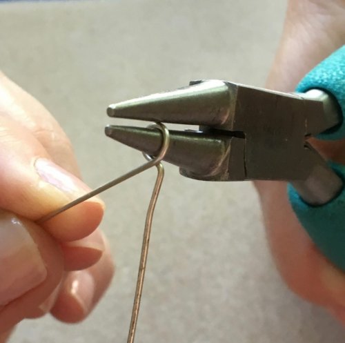 Denise Peck's An Alternative Way to Use Your Pliers - , Wire Jewelry Design, Coiling, Coiling Wire, Wire Coiling, Loops, Wire Loop, Wrapped Wire Loop, Wire Wrapping, Wrapping, Wire Wrapping Jewelry, Weaving, Wire Weaving, Weaving Wire, complete the loop