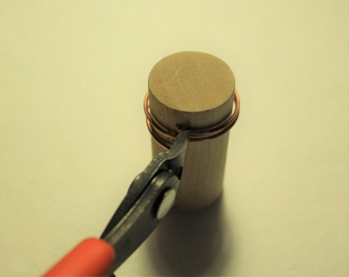 Judy Freyer Thompson's Simple Mandrels for Making Jump Rings - , Tools For Wire Jewelry, Jump Rings, Jump Ring, Making Jump Rings, Tools, bend using the flush cutters