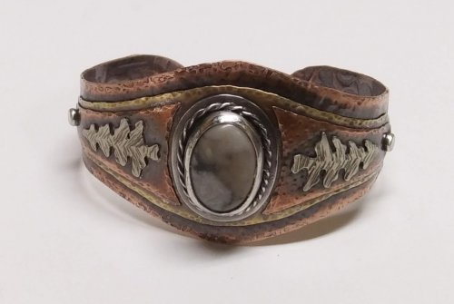 Judy Larson's Using Glue Under Cabochons  - , General Education, , Glue held the wire as well