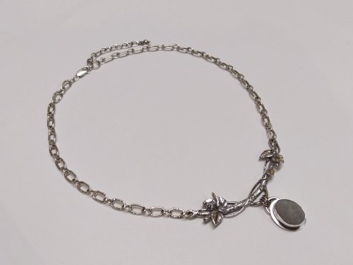 Judy Larson's Choosing the Right Clasp - , Wire Jewelry Design, Design, clasp would work on the front of a necklace