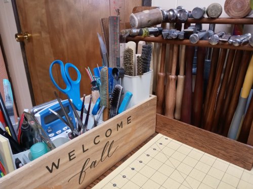 Judy Larson's Tool Tip -  Bench Brushes - , Tools For Wire Jewelry, Filing, Finishing, A divided craft/hobby store box
