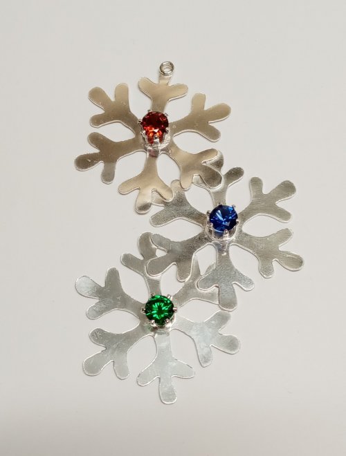 Judy Larson's Some Ideas Are Right in Front of You - , Holiday Designs, , Overlapping the pieces must give the ornament lovely depth