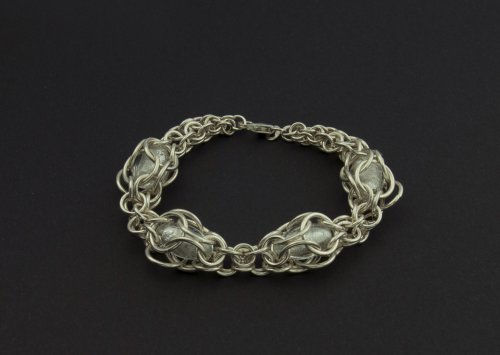 Judy Ellis's Top 5 Weaves for Chain Mail Beginners - , Chain Maille Jewelry, , Venetian Glass Chain Maille Bracelet