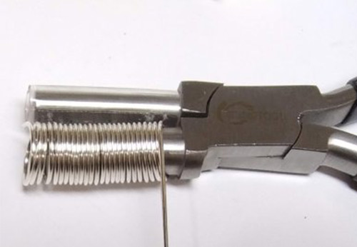 Judy Larson's Coiling Wire for Jump Rings - Coiling With A Specialty Plier, General Education, Jump Rings, Jump Ring, Making Jump Rings, coiling with a specialty plier