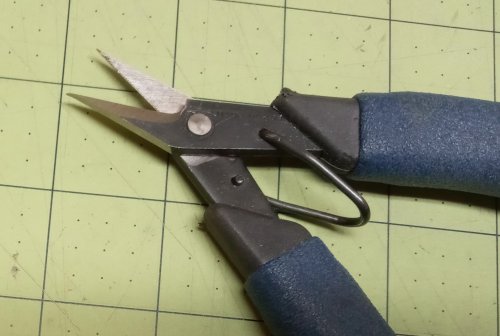 Judy Larson's Cutting Coils Into Jump Rings - Cutting Rings By Hand, General Education, Jump Rings, Jump Ring, Making Jump Rings, Cutting Rings By Hand