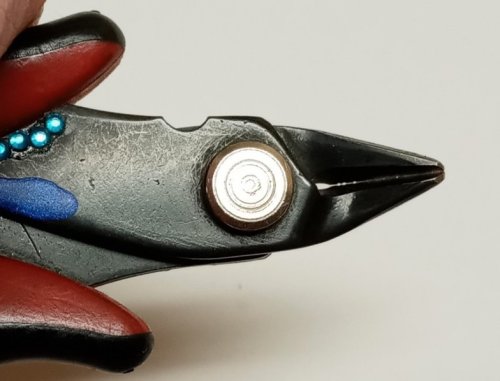 Judy Larson's Cutting Coils Into Jump Rings - , General Education, Jump Rings, Jump Ring, Making Jump Rings, Flush Cutters