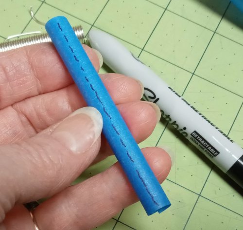 Judy Larson's Cutting Coils Into Jump Rings - , General Education, Jump Rings, Jump Ring, Making Jump Rings, sharpie used along the coil