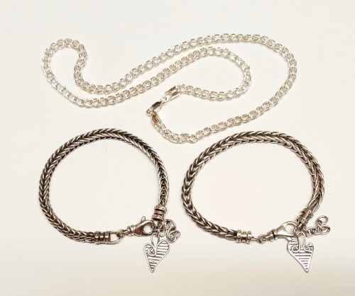 Judy Larson's Cutting Coils Into Jump Rings - , General Education, Jump Rings, Jump Ring, Making Jump Rings, foxtail chain