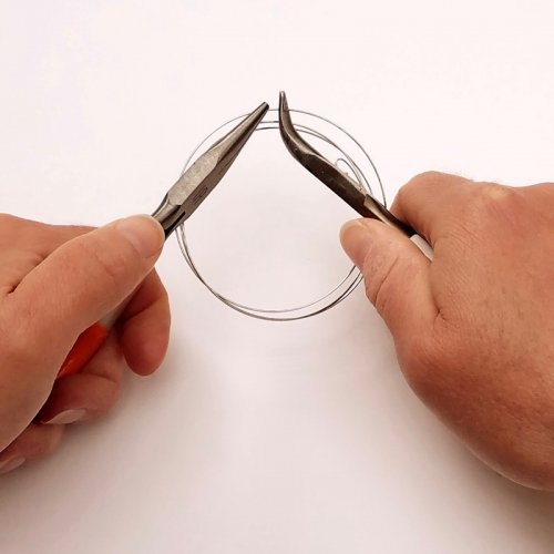 Tips for Cutting Memory Wire