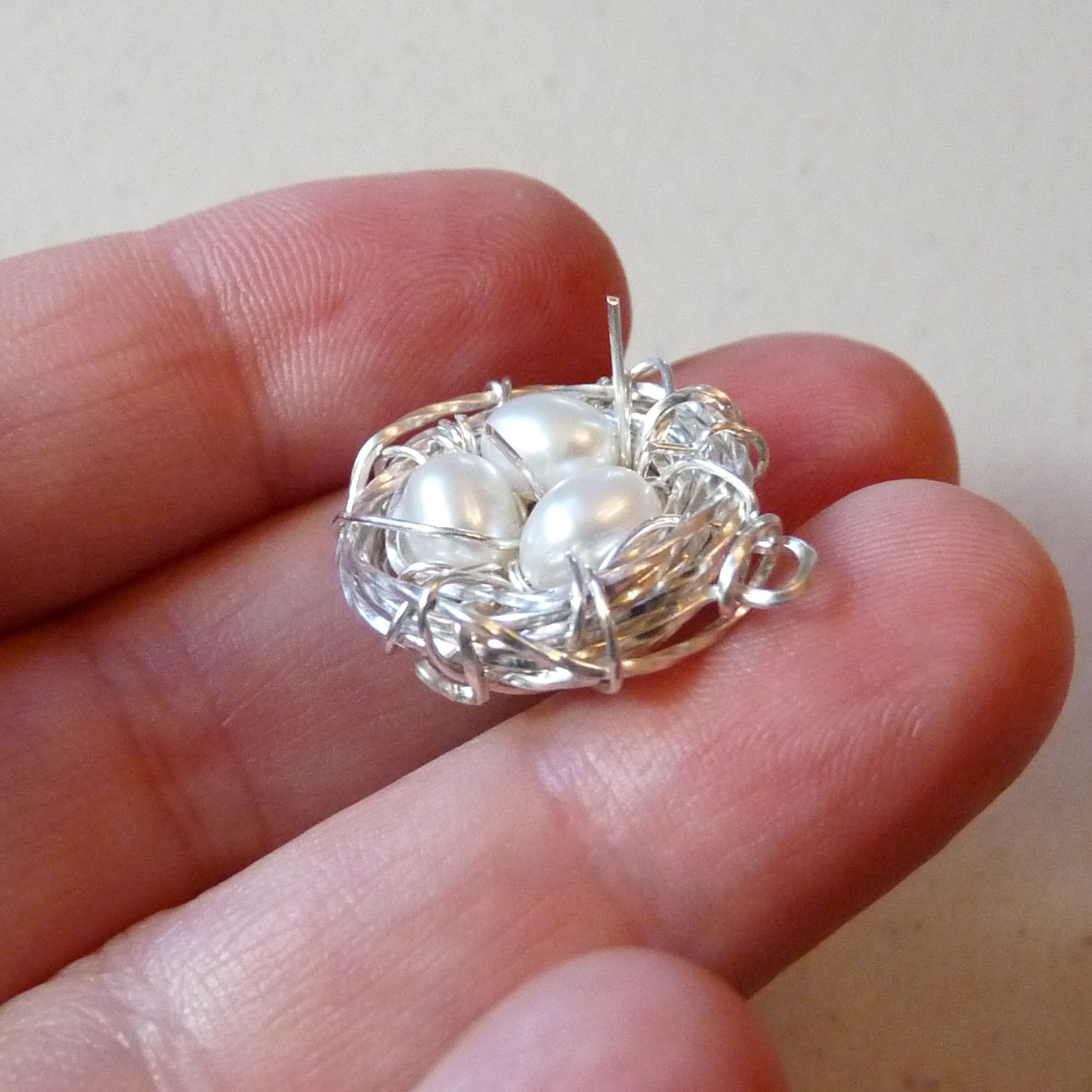 Bird's nest pendant