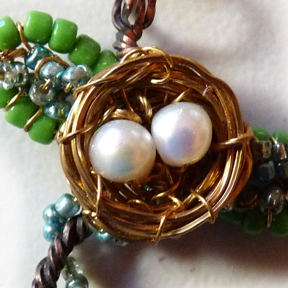 Bird's nest pendant