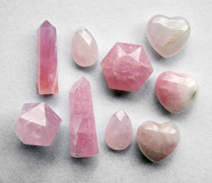 Rose quartz cut stones 