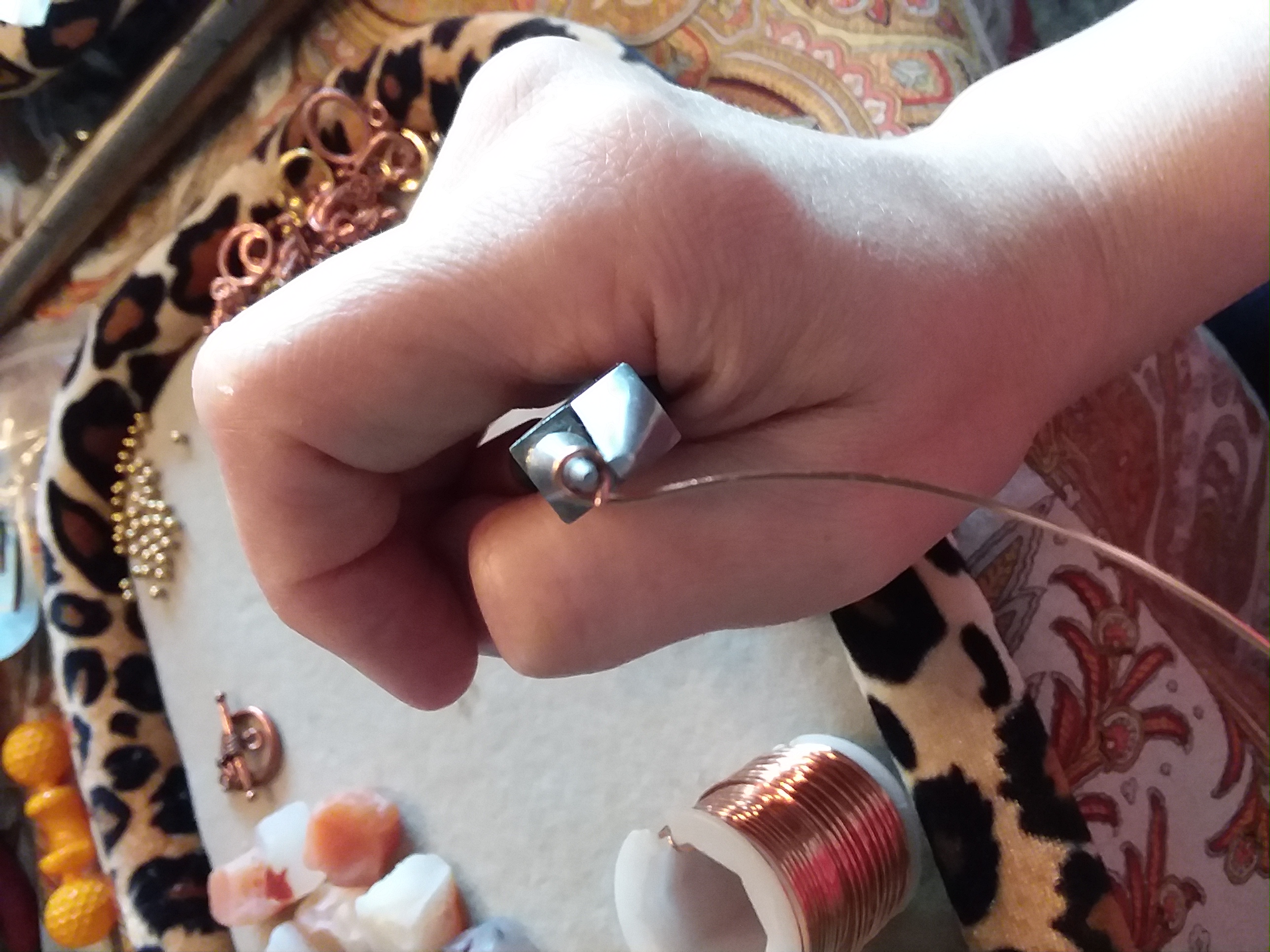 Making Perfect Wire Loops by Jennifer VanBenschoten Jewelry Making