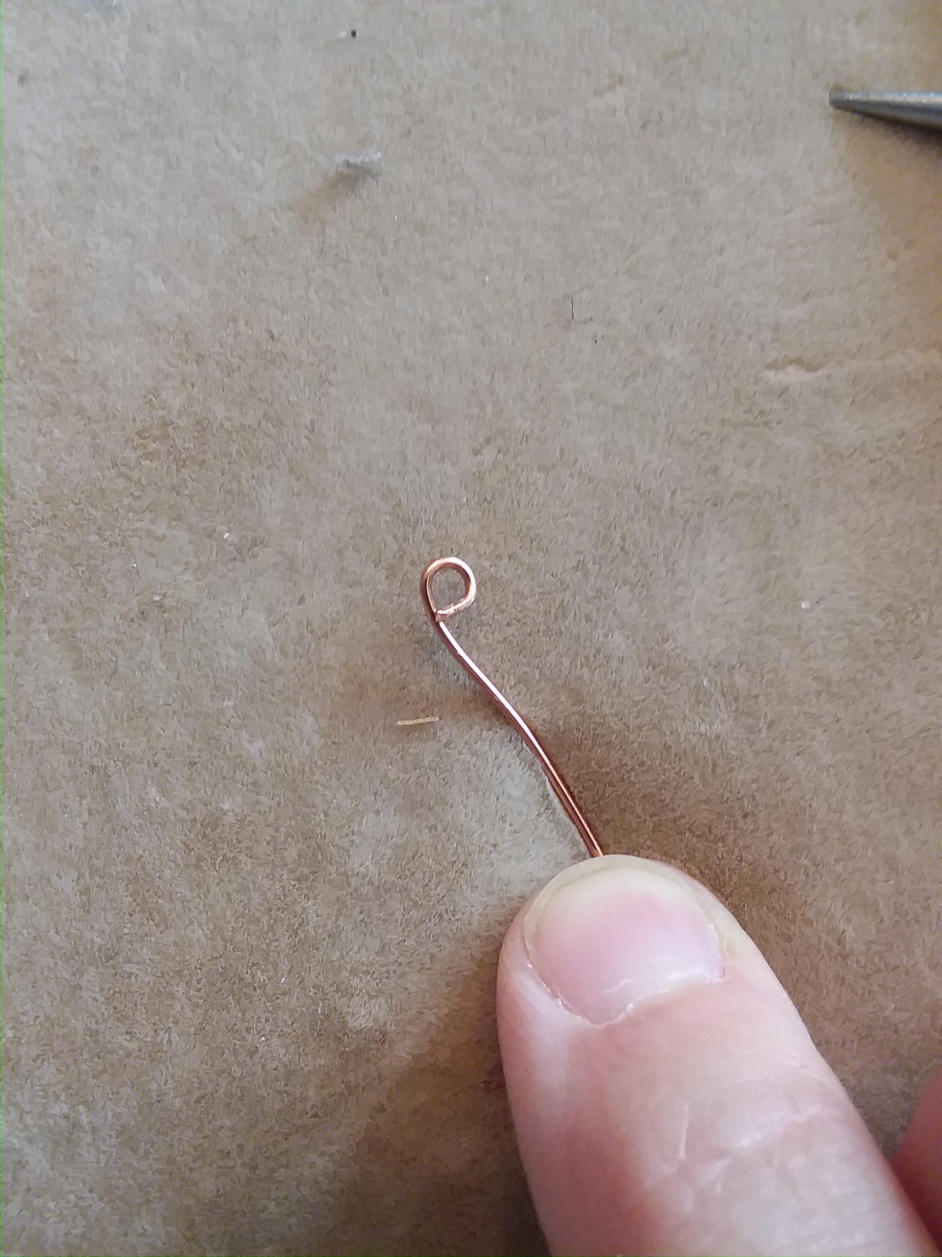 Making Perfect Wire Loops by Jennifer VanBenschoten Jewelry Making