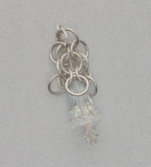element_2425_kylie-jones_long-crystal-round-maille-earrings_9b