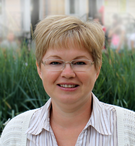 May Artist of the Month Albina Manning